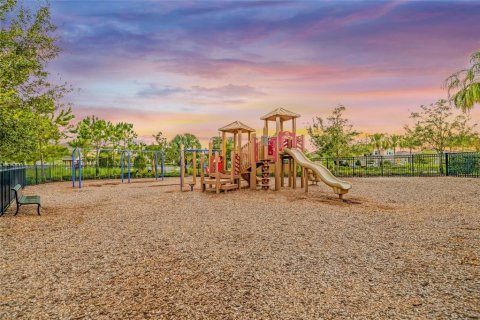 Townhouse in HARMONY AT LAKEWOOD RANCH in Bradenton, Florida 3 bedrooms, 161.56 sq.m. № 1843839 - photo 30