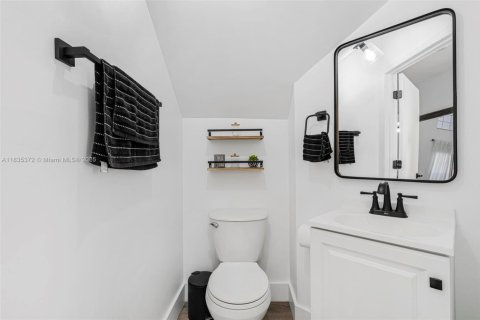 Adosado en venta en Miami, Florida, 3 dormitorios, 146.6 m2 № 2172300 - foto 14