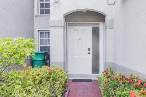 Adosado en venta en Miami, Florida, 3 dormitorios, 146.6 m2 № 2172300 - foto 5