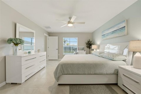 Villa ou maison à vendre à Rotonda, Floride: 4 chambres, 180.32 m2 № 2124889 - photo 15