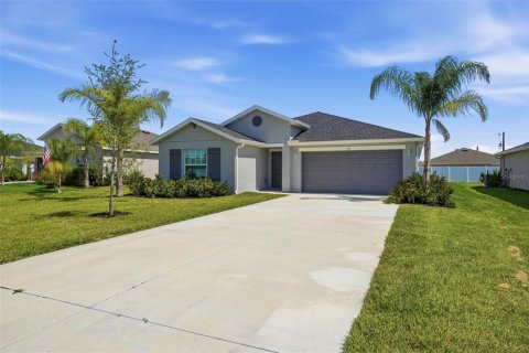 Villa ou maison à vendre à Rotonda, Floride: 4 chambres, 180.32 m2 № 2124889 - photo 2