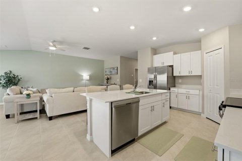 Villa ou maison à vendre à Rotonda, Floride: 4 chambres, 180.32 m2 № 2124889 - photo 13