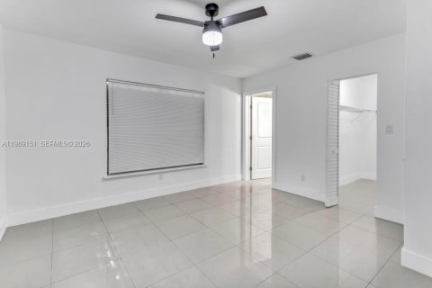 Купить виллу или дом в Форт-Лодердейл, Флорида 3 спальни, 134.43м2, № 2062480 - фото 11