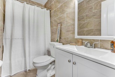 Купить виллу или дом в Форт-Лодердейл, Флорида 3 спальни, 134.43м2, № 2062480 - фото 12