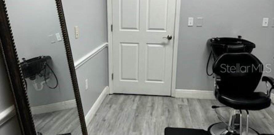 Propiedad comercial en Wesley Chapel, Florida 9.29 m2 № 1810326