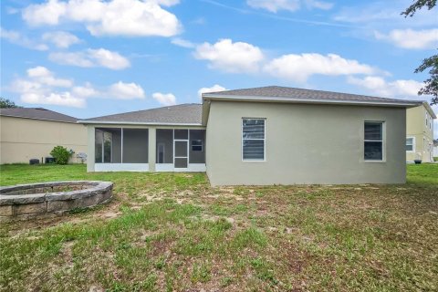 Villa ou maison à louer à Fruitland Park, Floride: 4 chambres, 164.99 m2 № 2167235 - photo 19