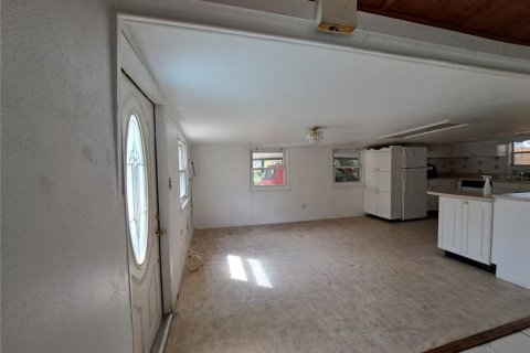 Villa ou maison à vendre à South Pasadena, Floride: 2 chambres, 73.58 m2 № 1906211 - photo 6