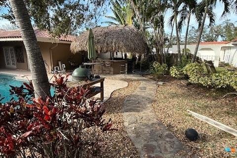 House in Clearwater, Florida 4 bedrooms, 211.72 sq.m. № 1910286 - photo 18
