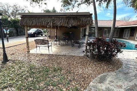 House in Clearwater, Florida 4 bedrooms, 211.72 sq.m. № 1910286 - photo 16