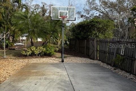 House in Clearwater, Florida 4 bedrooms, 211.72 sq.m. № 1910286 - photo 21