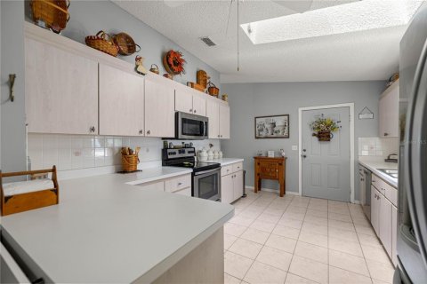Купить виллу или дом в Саммерфилд, Флорида 5 комнат, 142.51м2, № 1778238 - фото 12