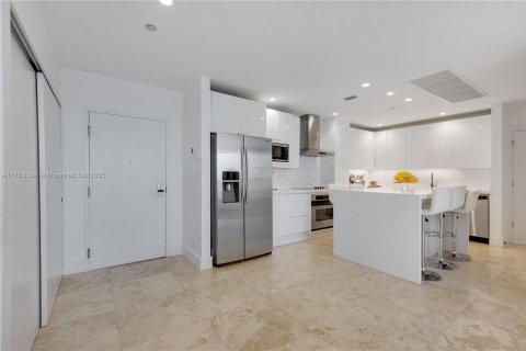 Copropriété à vendre à Miami Beach, Floride: 2 chambres, 114.27 m2 № 1921314 - photo 3
