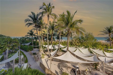 Copropriété à vendre à Miami Beach, Floride: 2 chambres, 114.27 m2 № 1921314 - photo 24
