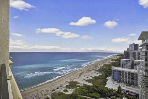 Condo in Riviera Beach, Florida, 3 bedrooms № 2249615