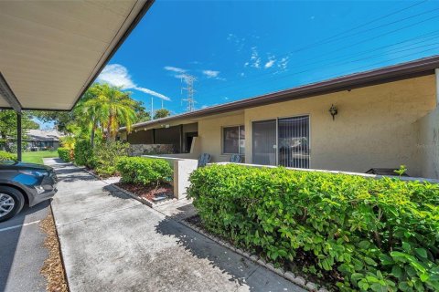 Condominio en venta en Largo, Florida, 2 dormitorios, 103.12 m2 № 1390986 - foto 3