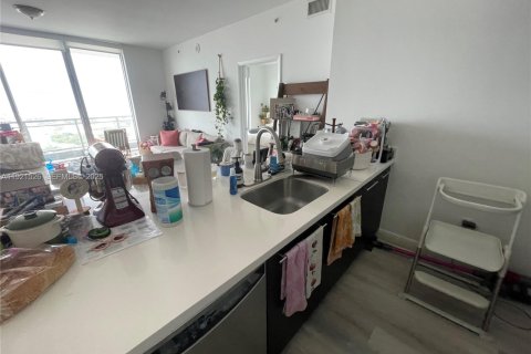 Copropriété à louer à Miami, Floride: 2 chambres, 100.24 m2 № 1975295 - photo 15