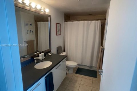Copropriété à louer à Miami, Floride: 2 chambres, 100.24 m2 № 1975295 - photo 23