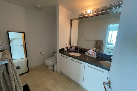 Copropriété à louer à Miami, Floride: 2 chambres, 100.24 m2 № 1975295 - photo 13