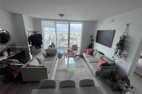 Снять в аренду кондоминиум в Майами, Флорида 2 спальни, 100.24м2, № 1975295 - фото 24