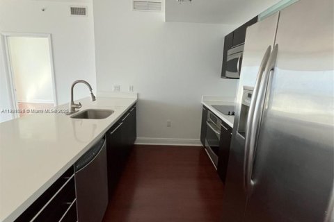 Copropriété à louer à Miami, Floride: 2 chambres, 100.24 m2 № 1975295 - photo 6