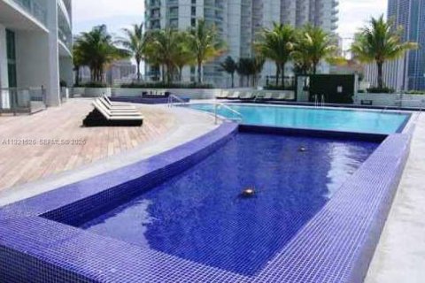 Снять в аренду кондоминиум в Майами, Флорида 2 спальни, 100.24м2, № 1975295 - фото 30