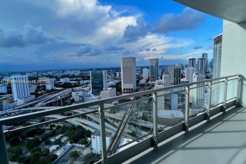 Copropriété à louer à Miami, Floride: 2 chambres, 100.24 m2 № 1975295 - photo 2
