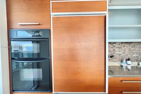 Снять в аренду кондоминиум в Халландейл-Бич, Флорида 3 спальни, 193.05м2, № 1992627 - фото 11