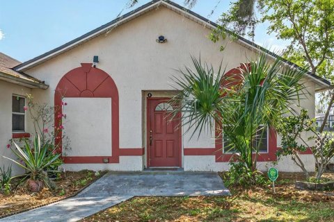 Villa ou maison à vendre à Kissimmee, Floride: 6 chambres, 269.88 m2 № 1571489 - photo 4