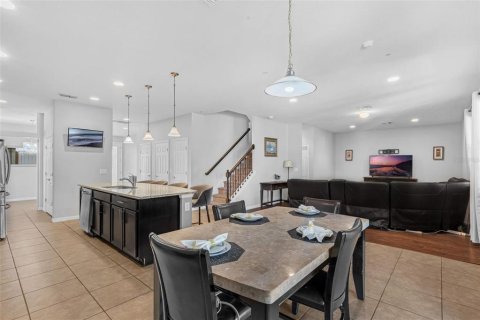 House in Ocoee, Florida 4 bedrooms, 291.34 sq.m. № 1871054 - photo 5