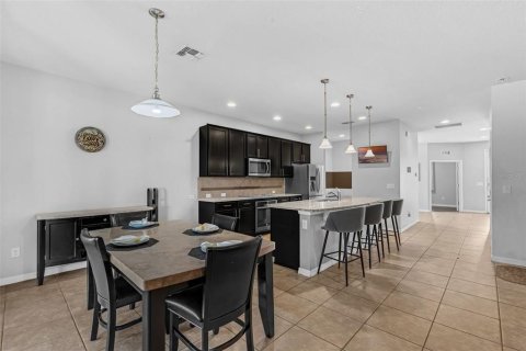 House in Ocoee, Florida 4 bedrooms, 291.34 sq.m. № 1871054 - photo 6