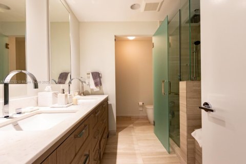 Copropriété à louer à Key Biscayne, Floride: 2 chambres, 169.36 m2 № 1946668 - photo 14