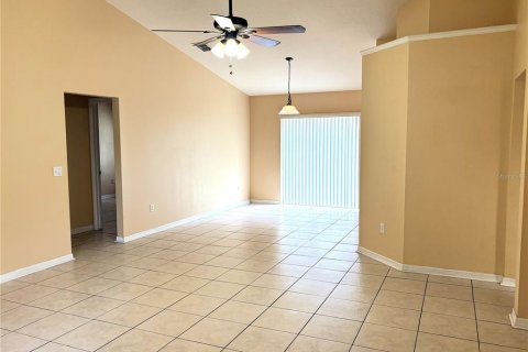 House in Ocala, Florida 3 bedrooms, 142.23 sq.m. № 1844519 - photo 2