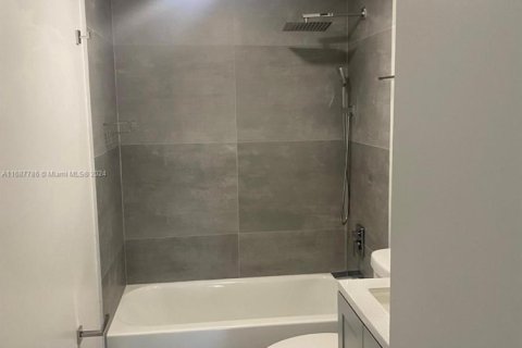 Купить кондоминиум в Санни-Айлс-Бич, Флорида 2 спальни, 101.64м2, № 2037138 - фото 7