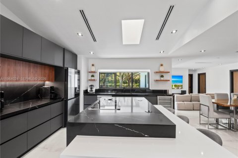 House in Southwest Ranches, Florida 4 bedrooms, 222.13 sq.m. № 2026393 - photo 20