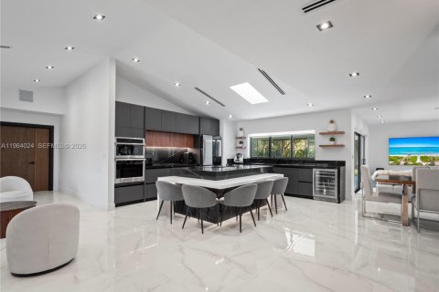 House in Southwest Ranches, Florida 4 bedrooms, 222.13 sq.m. № 2026393 - photo 15