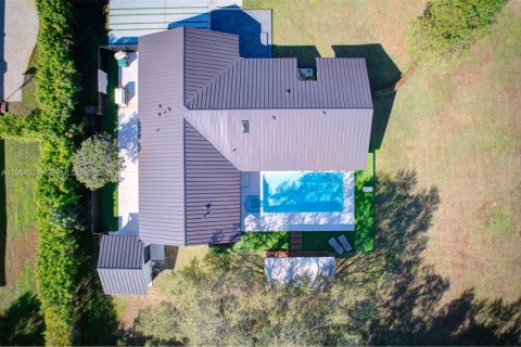 House in Southwest Ranches, Florida 4 bedrooms, 222.13 sq.m. № 2026393 - photo 2