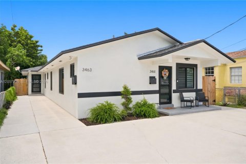 Villa ou maison à Miami, Floride 3 chambres, 118.45 m2 № 2157049