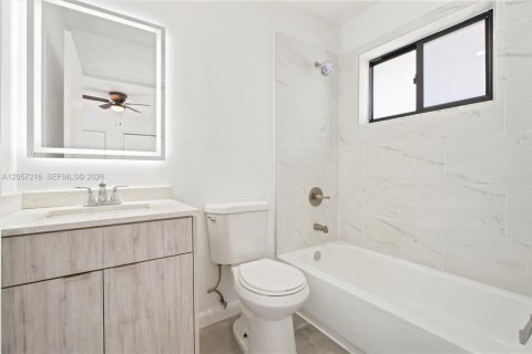 Villa ou maison à louer à Miami, Floride: 3 chambres, 118.45 m2 № 2157049 - photo 12