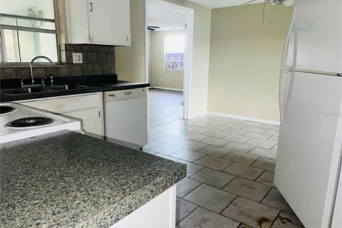Villa ou maison à vendre à Port Richey, Floride: 3 chambres, 155.52 m2 № 2425763 - photo 7