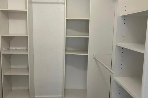 Condominio en alquiler en Palm Beach Gardens, Florida, 1 dormitorio, 75.72 m2 № 1956771 - foto 6