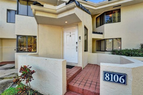 Condominio en venta en Plantation, Florida, 2 dormitorios, 96.06 m2 № 1945644 - foto 2