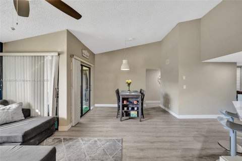 Condominio en venta en Plantation, Florida, 2 dormitorios, 96.06 m2 № 1945644 - foto 18
