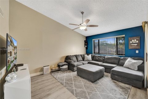 Condominio en venta en Plantation, Florida, 2 dormitorios, 96.06 m2 № 1945644 - foto 13