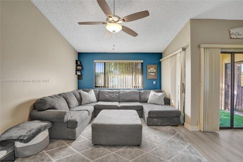 Condominio en venta en Plantation, Florida, 2 dormitorios, 96.06 m2 № 1945644 - foto 14