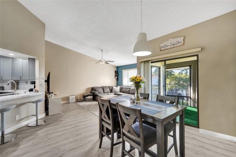 Condominio en venta en Plantation, Florida, 2 dormitorios, 96.06 m2 № 1945644 - foto 17