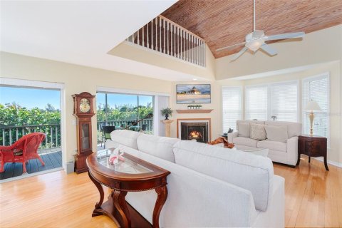 Villa ou maison à vendre à Boca Grande, Floride: 3 chambres, 270.72 m2 № 2419637 - photo 12