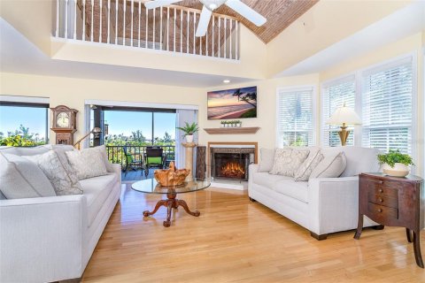 Villa ou maison à vendre à Boca Grande, Floride: 3 chambres, 270.72 m2 № 2419637 - photo 5