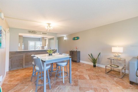 Condominio en venta en Saint Petersburg, Florida, 2 dormitorios, 89.19 m2 № 1916711 - foto 10