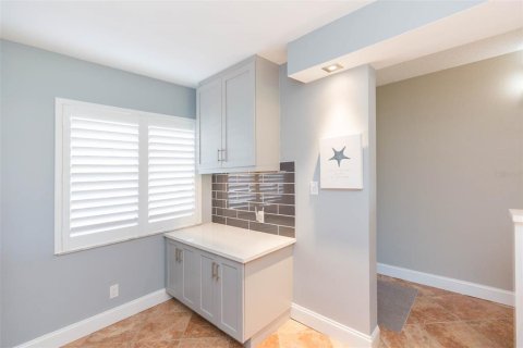 Condominio en venta en Saint Petersburg, Florida, 2 dormitorios, 89.19 m2 № 1916711 - foto 14