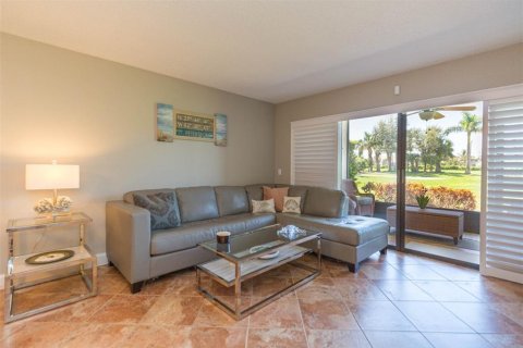 Condominio en venta en Saint Petersburg, Florida, 2 dormitorios, 89.19 m2 № 1916711 - foto 8